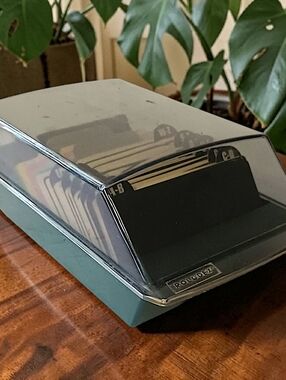 Rolodex VIP24C Business Card File Box Phone Address Blank Cards Dividers Green